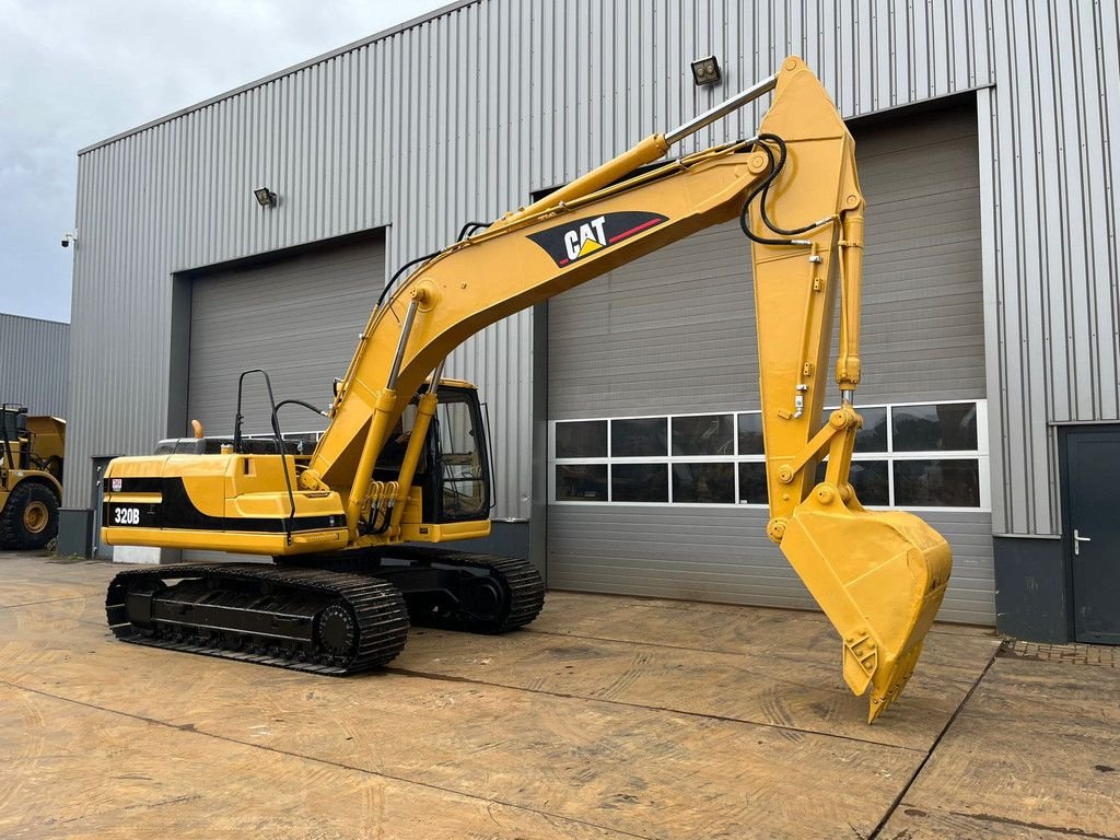 Mobilbagger del tipo Caterpillar 320B, Gebrauchtmaschine In Velddriel (Immagine 8)