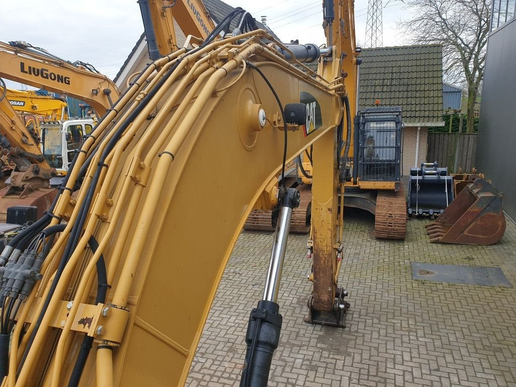 Mobilbagger van het type Caterpillar 323EL, Gebrauchtmaschine in Krabbendijke (Foto 10)