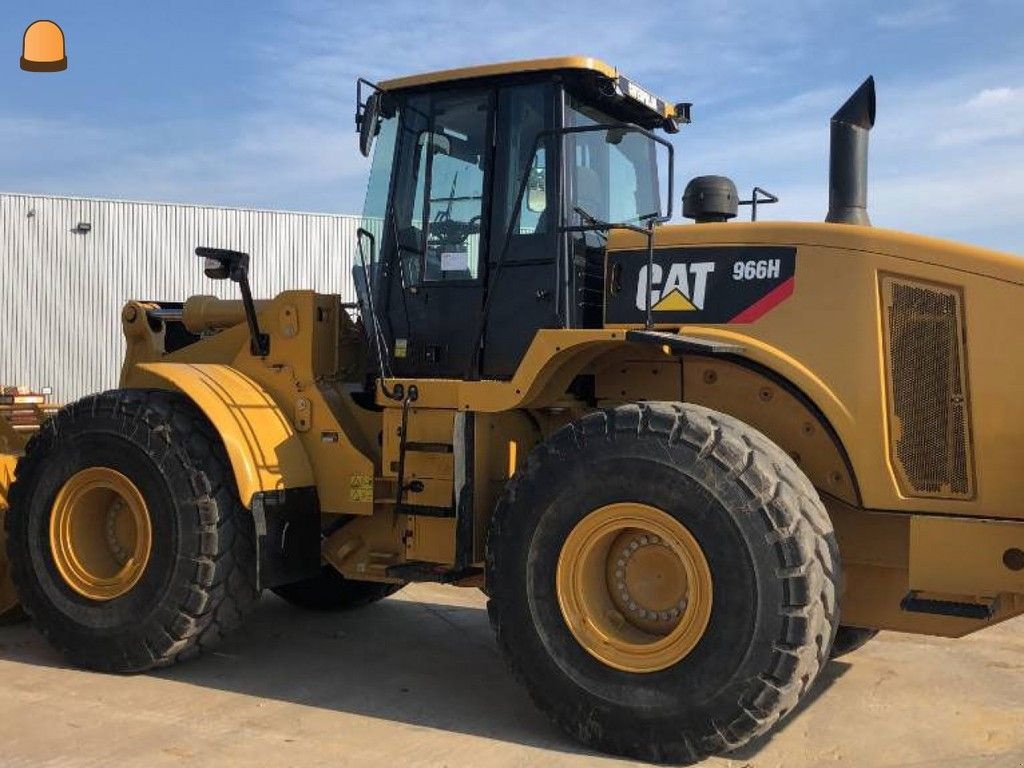 Mobilbagger du type Caterpillar 966, Gebrauchtmaschine en Zoetermeer (Photo 1)