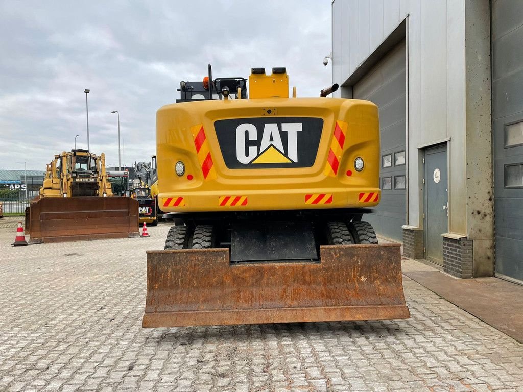 Mobilbagger типа Caterpillar M314F with Outriggers, Gebrauchtmaschine в Velddriel (Фотография 4)