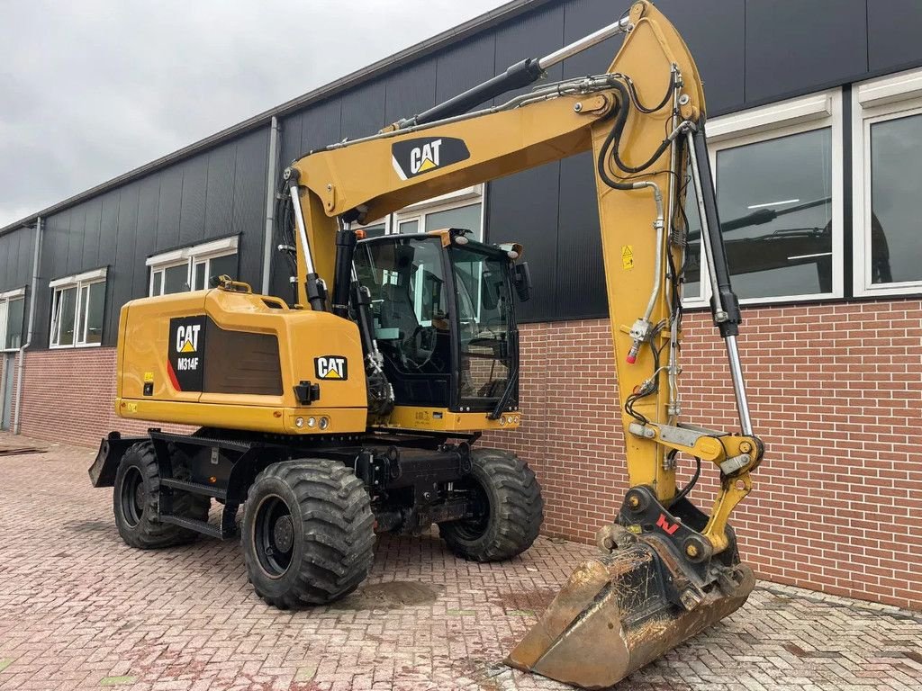 Mobilbagger du type Caterpillar M314F, Gebrauchtmaschine en Barneveld (Photo 2)