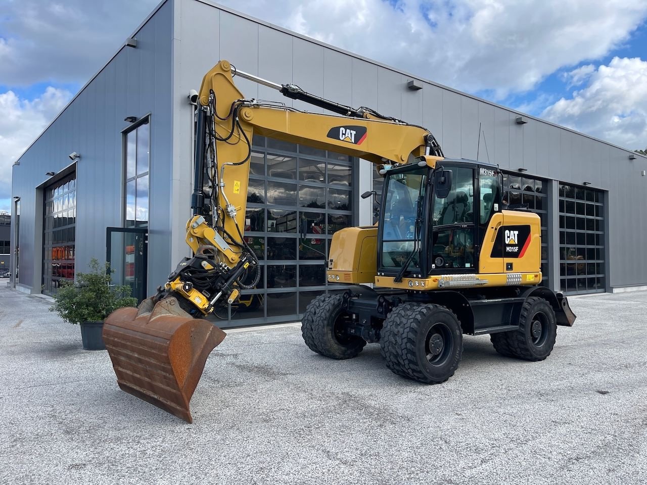 Mobilbagger of the type Caterpillar M315F, Gebrauchtmaschine in Holten (Picture 1)