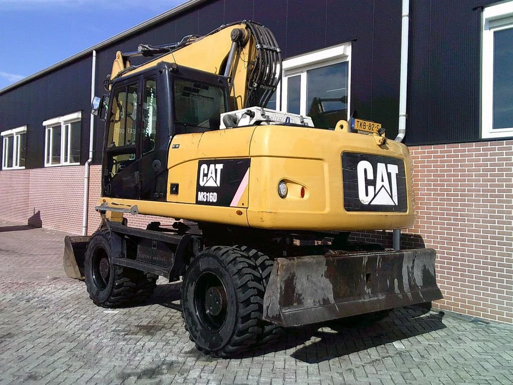 Mobilbagger of the type Caterpillar M316D, Gebrauchtmaschine in Barneveld (Picture 2)