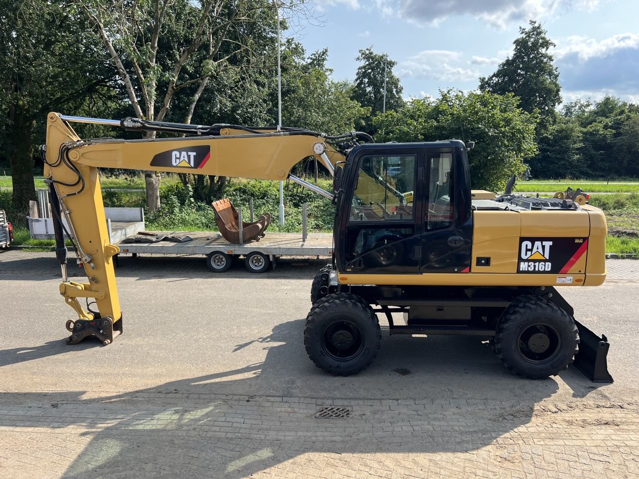 Mobilbagger of the type Caterpillar M316D, Gebrauchtmaschine in Doetinchem (Picture 2)