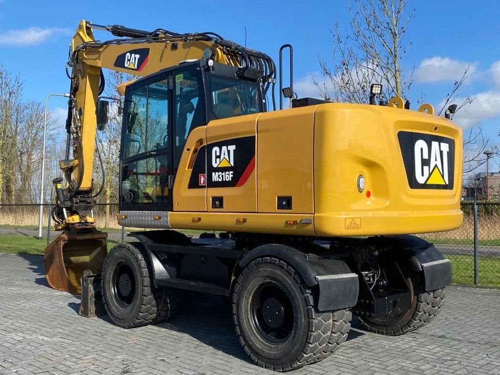 Mobilbagger of the type Caterpillar M316F ROTOTILT BSS BUCKET QUICK COUPLER AIRCO, Gebrauchtmaschine in Marknesse (Picture 3)