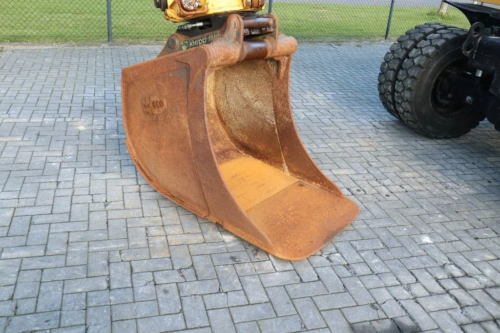 Mobilbagger a típus Caterpillar M318 F ROTOTILT BUCKET TRAILER HYDR BSS, Gebrauchtmaschine ekkor: Marknesse (Kép 8)