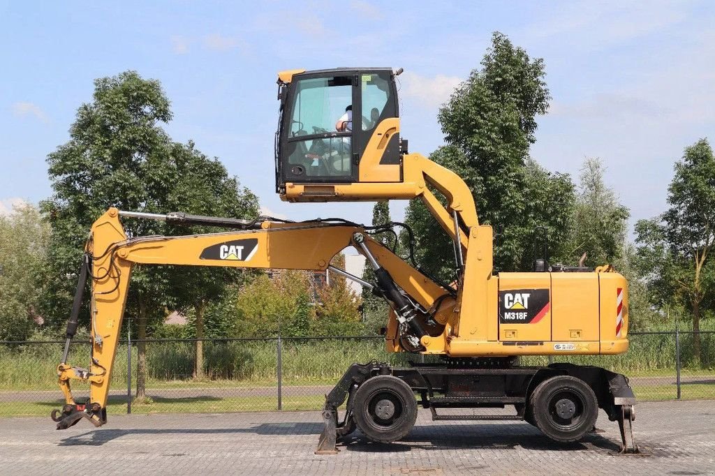 Mobilbagger of the type Caterpillar M318F M 318 F QUICK COUPLER MATERIAL HANDLER UMSCHLAG, Gebrauchtmaschine in Marknesse (Picture 1)