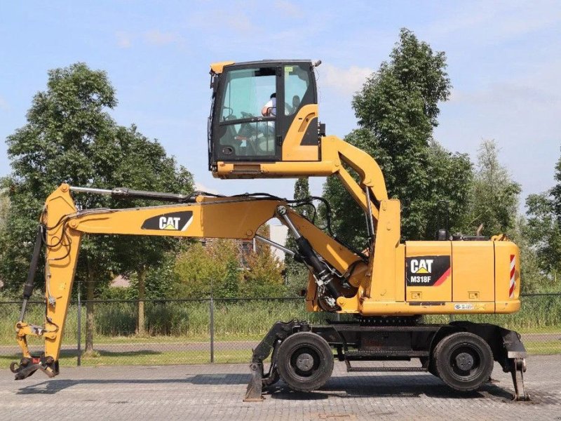 Mobilbagger of the type Caterpillar M318F M 318 F QUICK COUPLER MATERIAL HANDLER UMSCHLAG, Gebrauchtmaschine in Marknesse (Picture 1)