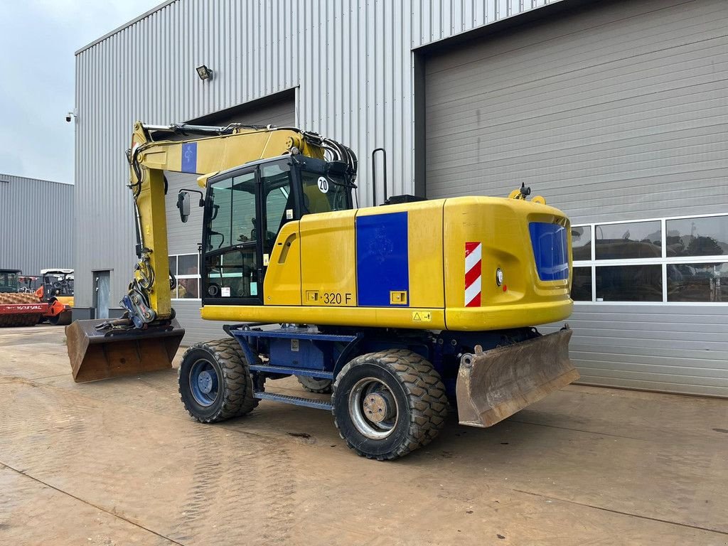 Mobilbagger of the type Caterpillar M320F, Gebrauchtmaschine in Velddriel (Picture 3)