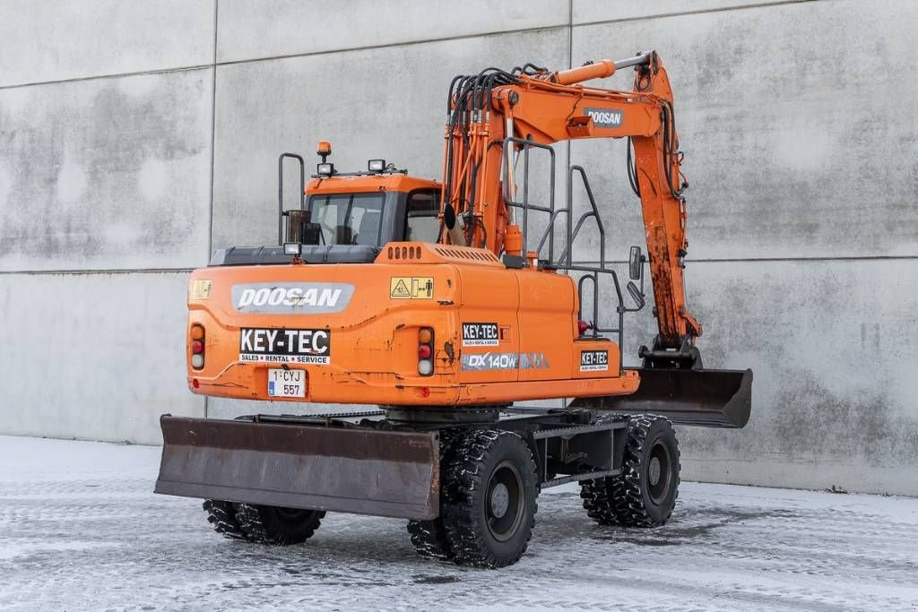 Mobilbagger van het type Doosan DX 140 W-3, Neumaschine in Moerbeke (Foto 5)