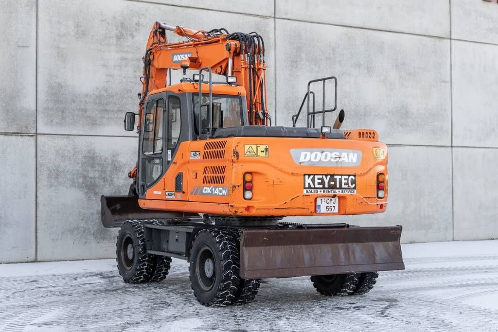 Mobilbagger del tipo Doosan DX 140 W-3, Neumaschine en Moerbeke (Imagen 8)