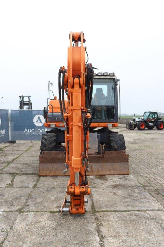 Mobilbagger del tipo Doosan DX 140W, Gebrauchtmaschine In Antwerpen (Immagine 9)