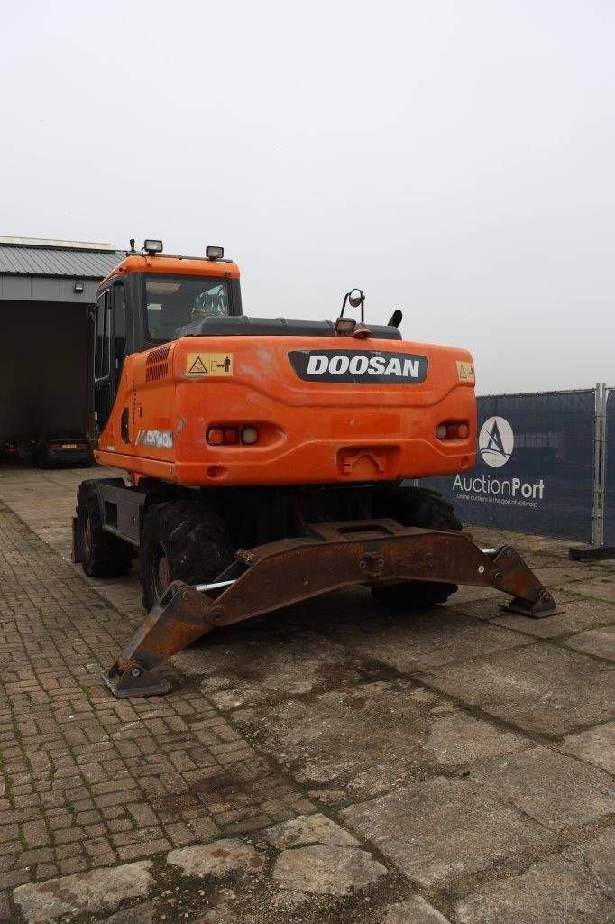 Mobilbagger del tipo Doosan DX 140W, Gebrauchtmaschine In Antwerpen (Immagine 4)