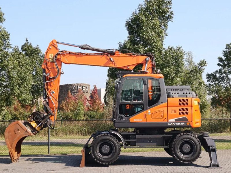 Mobilbagger du type Doosan DX 165 W-5 BUCKET TILTROTATOR QUICK COUPLER, Gebrauchtmaschine en Marknesse (Photo 1)