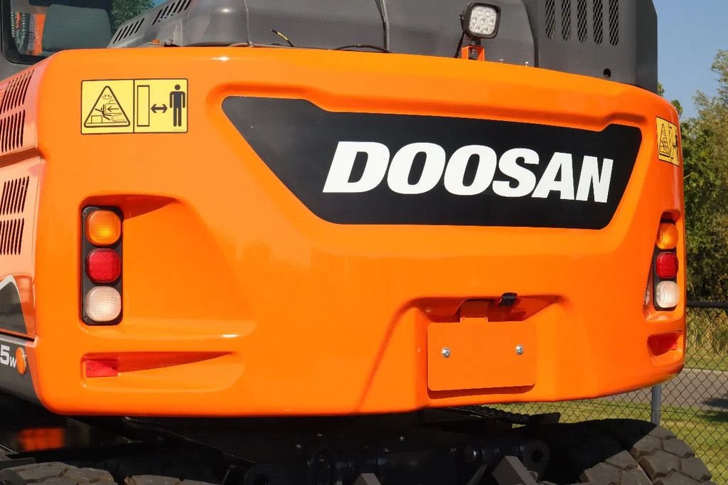 Mobilbagger typu Doosan DX 165 W-5 BUCKET TILTROTATOR QUICK COUPLER, Gebrauchtmaschine v Marknesse (Obrázek 10)