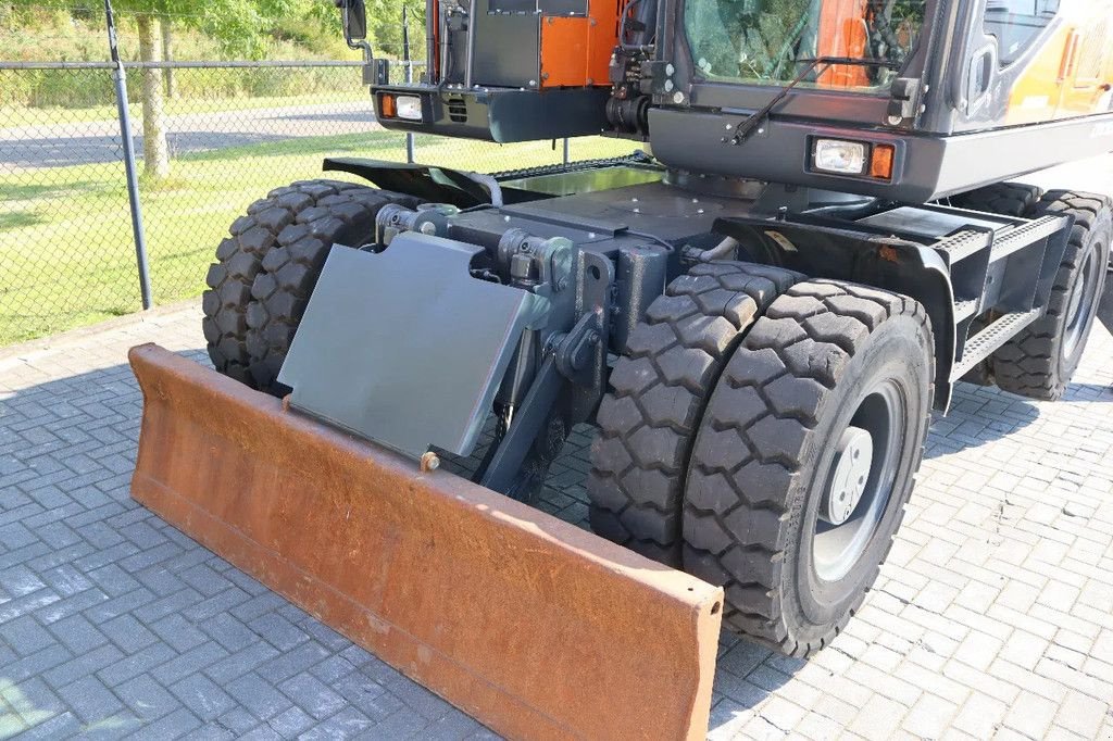 Mobilbagger of the type Doosan DX 165 W-5 BUCKET TILTROTATOR QUICK COUPLER, Gebrauchtmaschine in Marknesse (Picture 11)