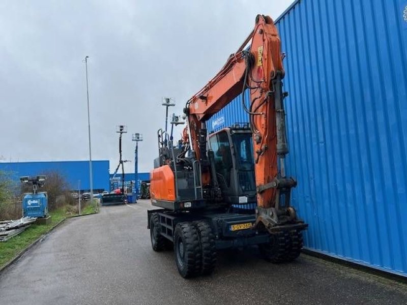 Mobilbagger van het type Doosan DX 165 W-5, Gebrauchtmaschine in Sittard (Foto 3)