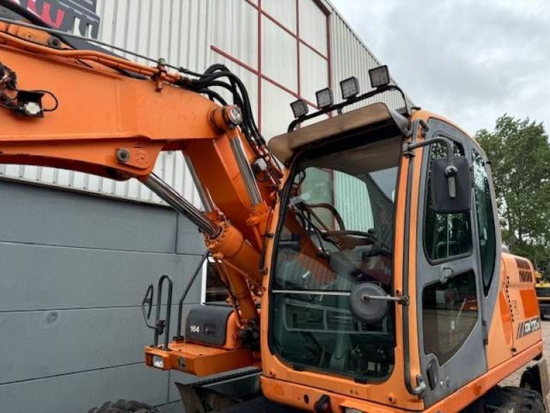 Mobilbagger des Typs Doosan DX 170 W, Dutch machine, Gebrauchtmaschine in Uitgeest (Bild 4)