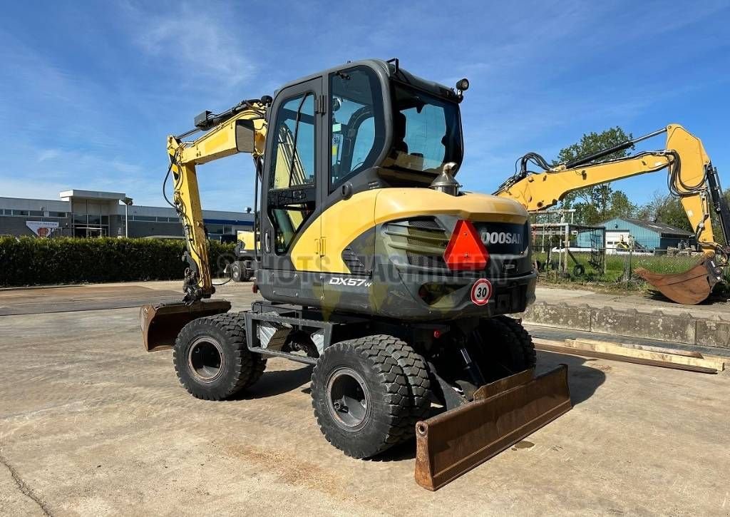 Mobilbagger typu Doosan DX 57 W-5, Gebrauchtmaschine w Wommels (Zdjęcie 3)