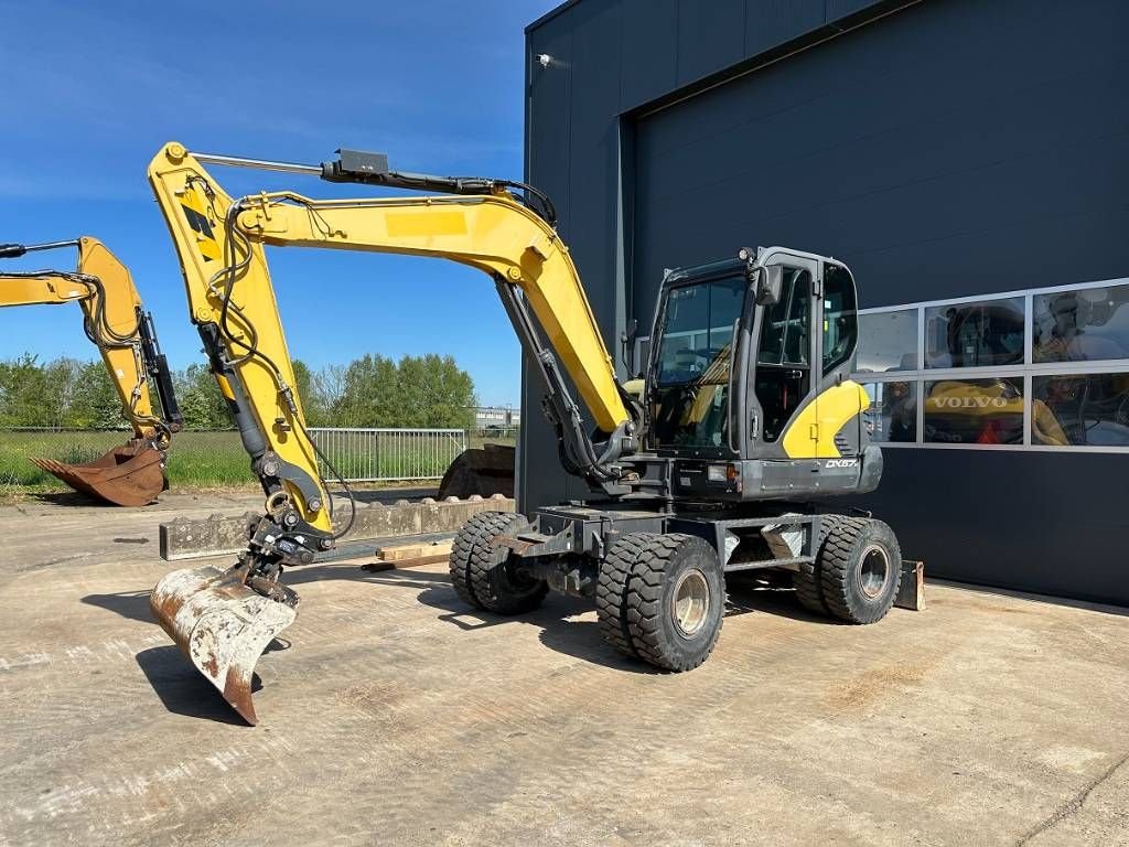 Mobilbagger del tipo Doosan DX 57 W-5, Gebrauchtmaschine en Wommels (Imagen 2)