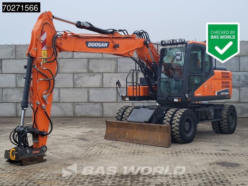 Mobilbagger of the type Doosan DX140 W-5 OIL QUICK - GERMAN, Gebrauchtmaschine in Veghel (Picture 1)