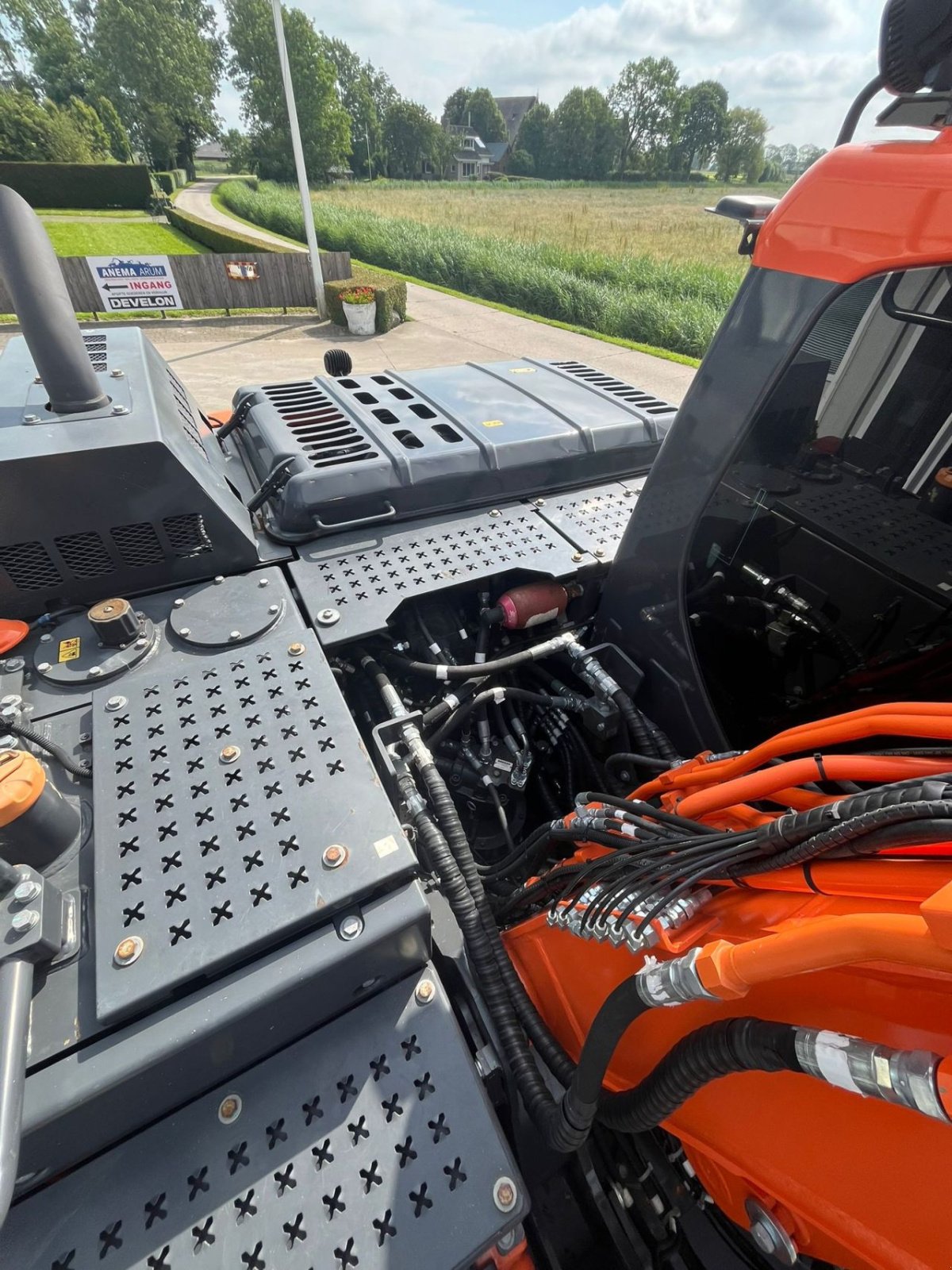 Mobilbagger tip Doosan DX140W-5, Neumaschine in Arum (Poză 4)