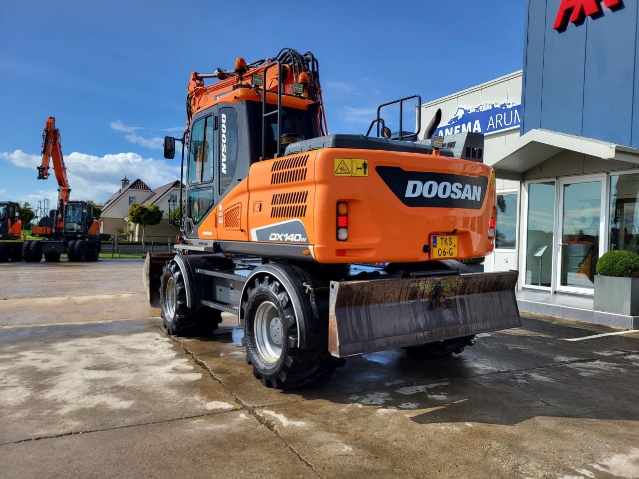 Mobilbagger of the type Doosan DX140W-5, Gebrauchtmaschine in Arum (Picture 2)