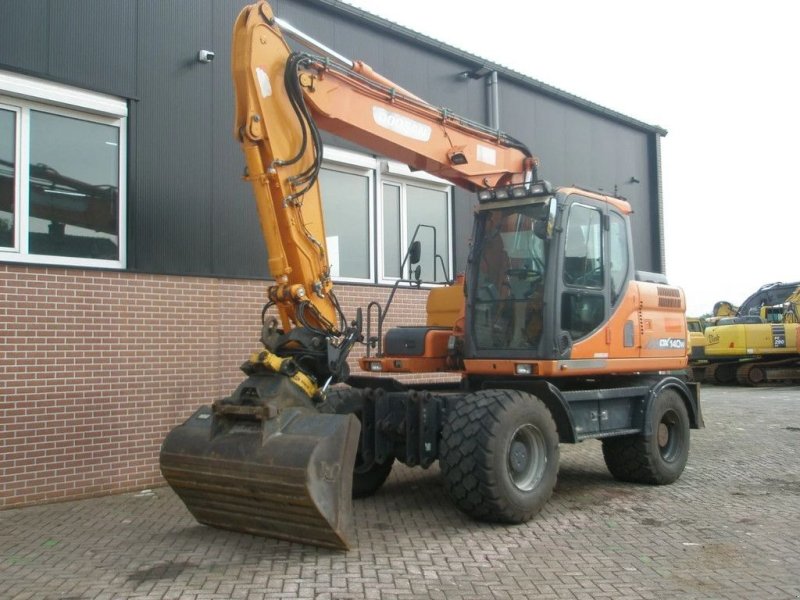 Mobilbagger of the type Doosan DX140W, Gebrauchtmaschine in Barneveld (Picture 1)