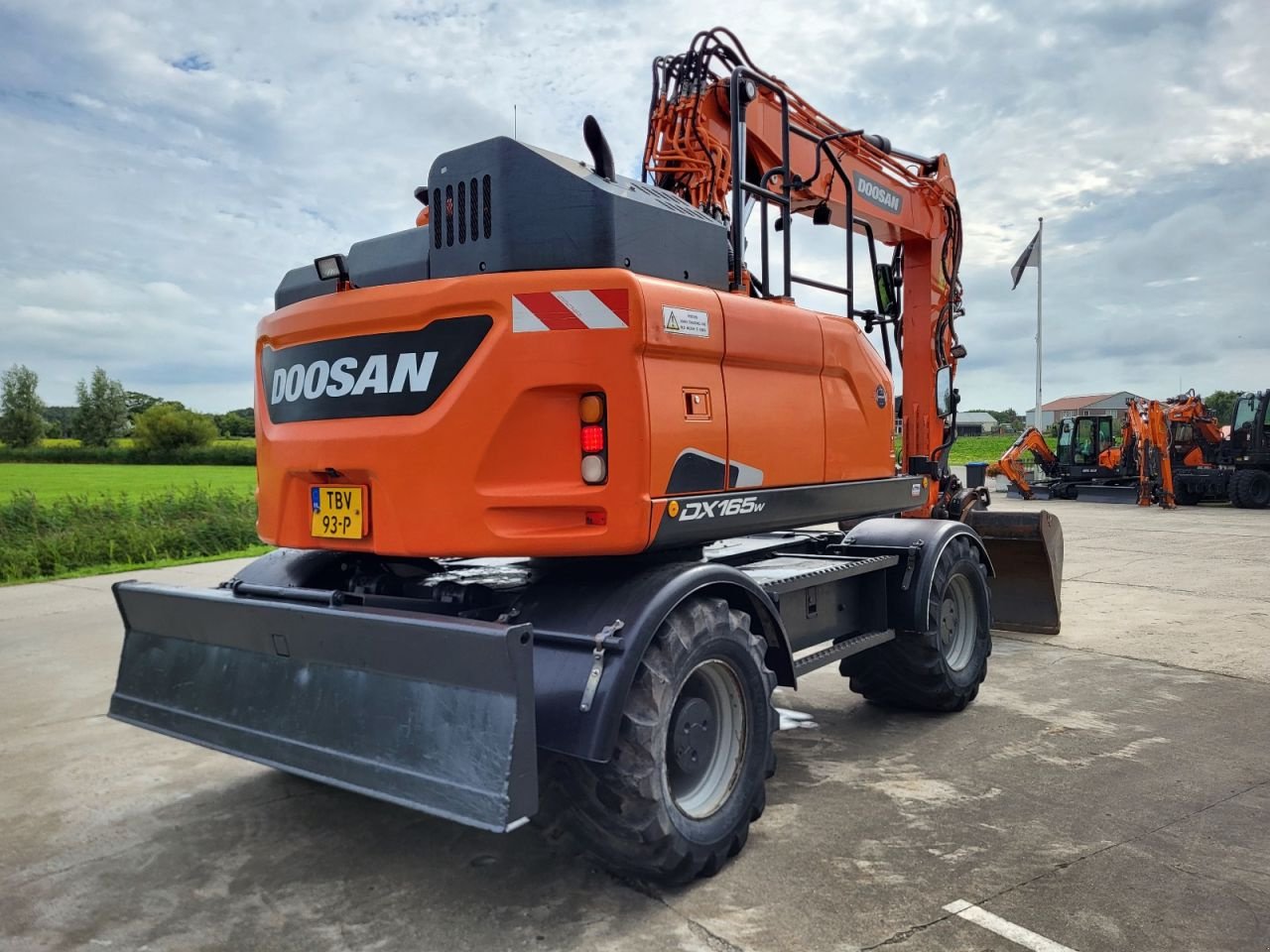 Mobilbagger del tipo Doosan DX165W-5, Gebrauchtmaschine en Arum (Imagen 3)