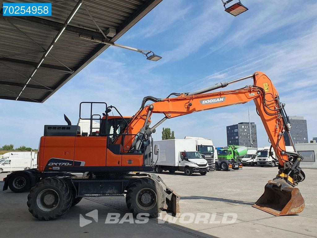 Mobilbagger van het type Doosan DX170W-5 DUTCH MACHINE - ROTO TILT, Gebrauchtmaschine in Veghel (Foto 5)