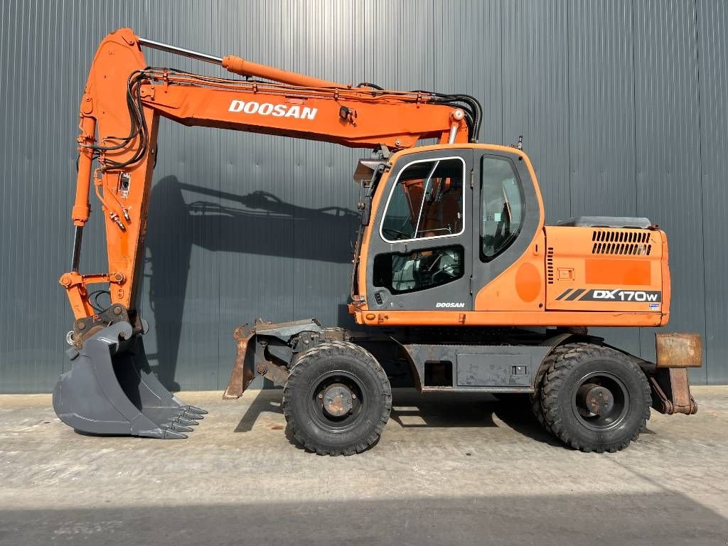 Mobilbagger del tipo Doosan DX170W, Gebrauchtmaschine In Venlo (Immagine 2)