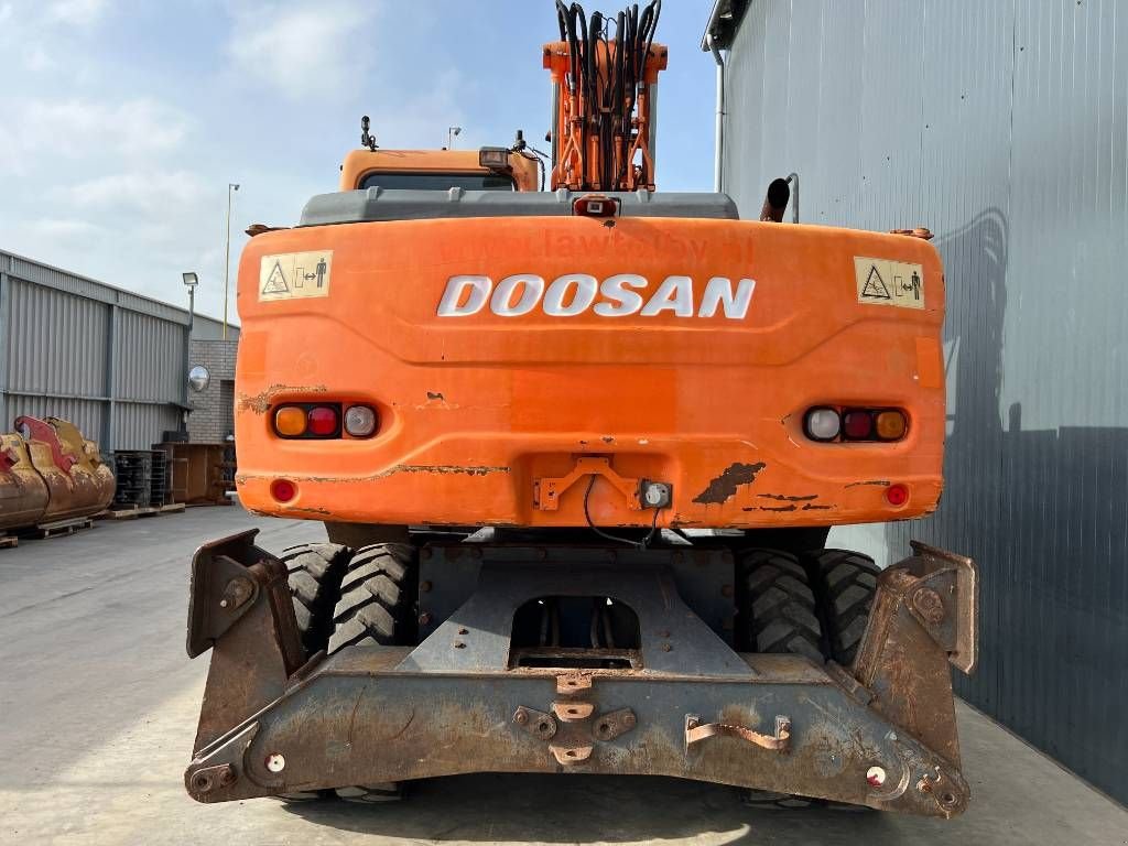 Mobilbagger des Typs Doosan DX170W, Gebrauchtmaschine in Venlo (Bild 4)