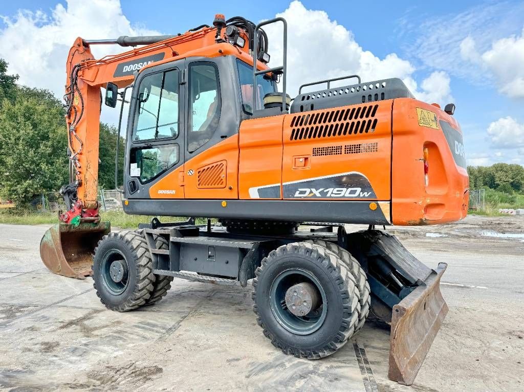 Mobilbagger tip Doosan DX190W-5 - German Machine / Triple Boom, Gebrauchtmaschine in Veldhoven (Poză 3)