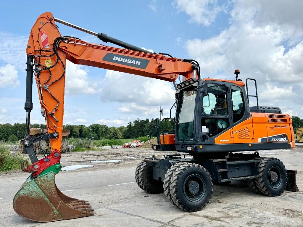 Mobilbagger del tipo Doosan DX190W-5 - German Machine / Triple Boom, Gebrauchtmaschine en Veldhoven (Imagen 2)