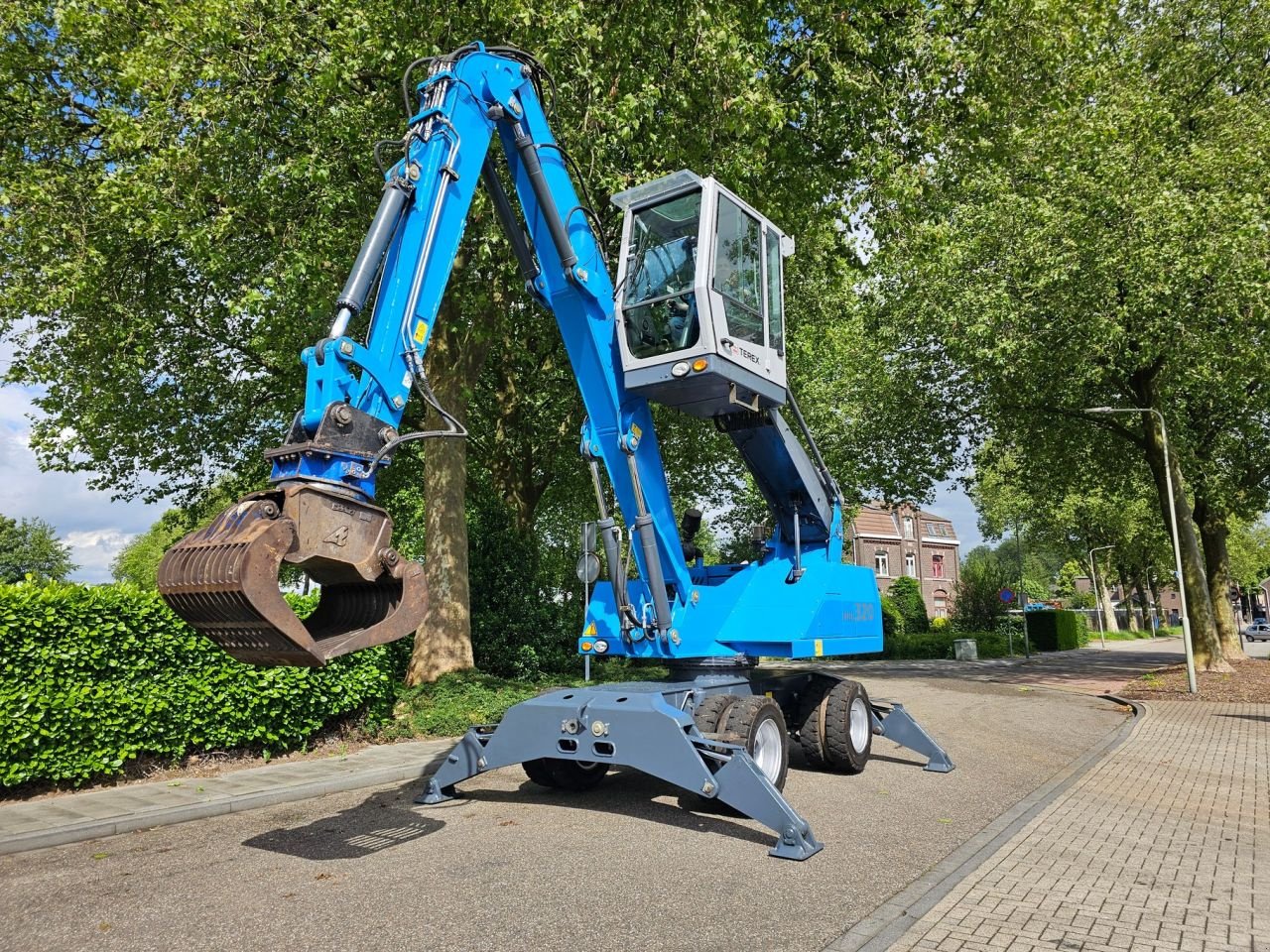 Mobilbagger des Typs Fuchs MHL 320, Gebrauchtmaschine in Geleen (Bild 2)