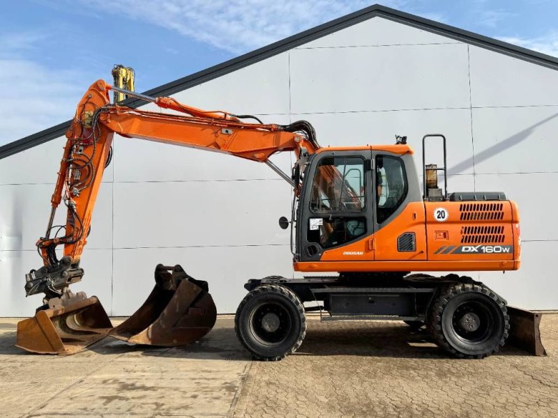 Mobilbagger del tipo Hitachi DX160W-3 - German Machine / Triple Boom, Gebrauchtmaschine In Veldhoven (Immagine 1)