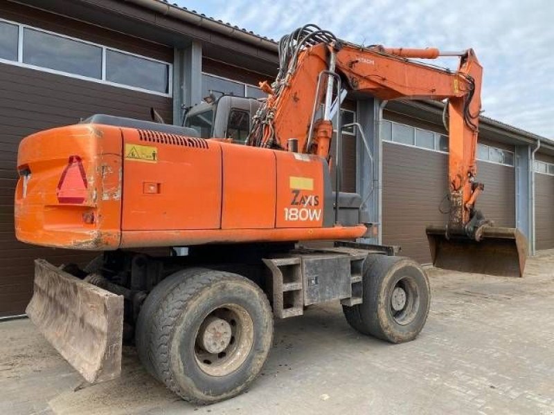 Mobilbagger типа Hitachi Zaxis 180W, Gebrauchtmaschine в Roosendaal (Фотография 4)