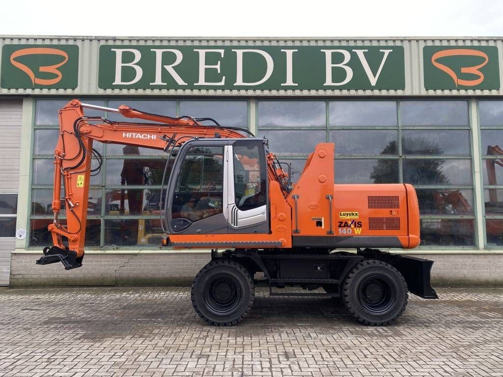 Mobilbagger des Typs Hitachi ZX 140 W-3 MET LIFT CABIN, Gebrauchtmaschine in Roosendaal (Bild 5)