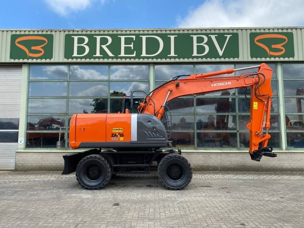 Mobilbagger del tipo Hitachi ZX 140 W-3, Gebrauchtmaschine In Roosendaal (Immagine 2)