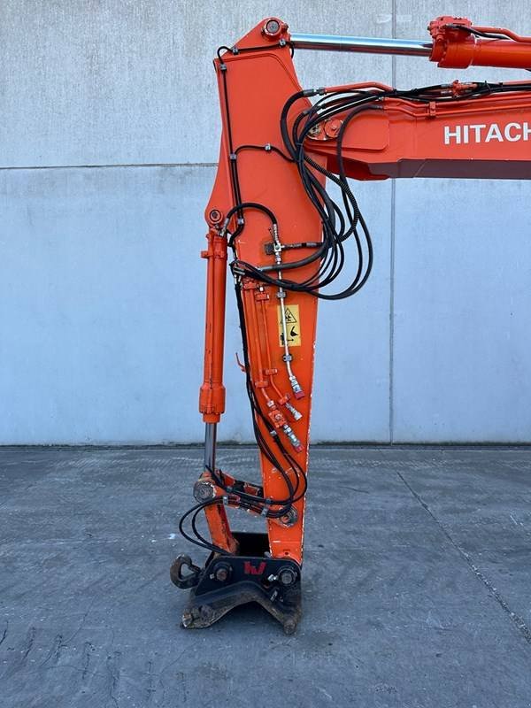 Mobilbagger del tipo Hitachi ZX 140 W-3, Gebrauchtmaschine In Casic (Immagine 1)