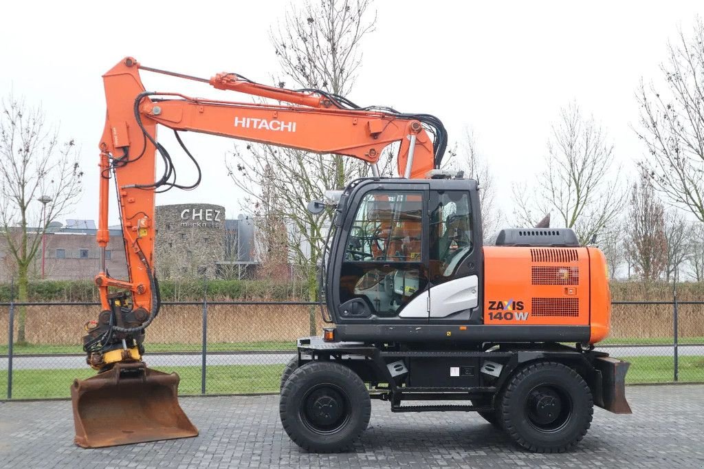 Mobilbagger des Typs Hitachi ZX 140 W-5B ENGCON BUCKET AIRCO, Gebrauchtmaschine in Marknesse (Bild 1)