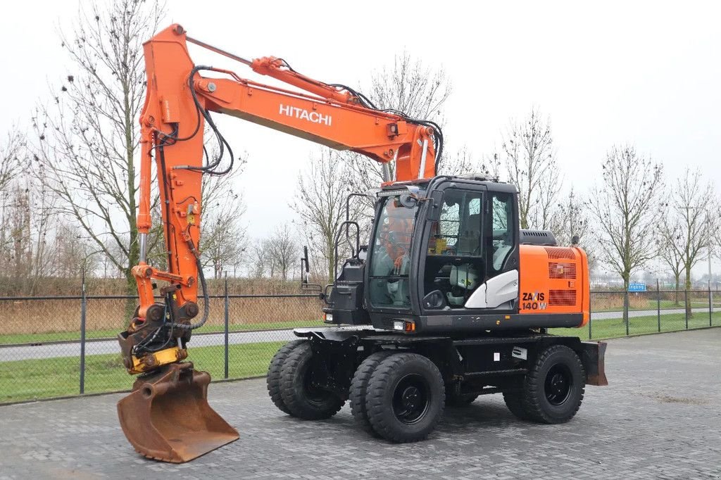 Mobilbagger des Typs Hitachi ZX 140 W-5B ENGCON BUCKET AIRCO, Gebrauchtmaschine in Marknesse (Bild 2)