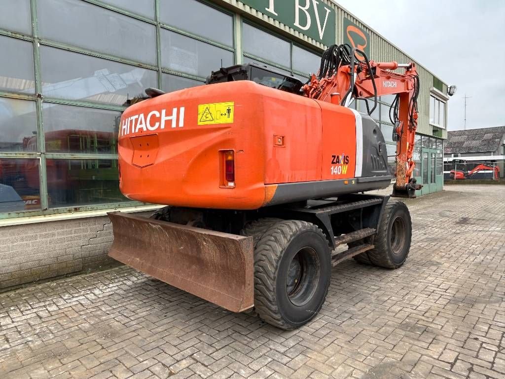 Mobilbagger от тип Hitachi ZX 140 W, Gebrauchtmaschine в Roosendaal (Снимка 7)