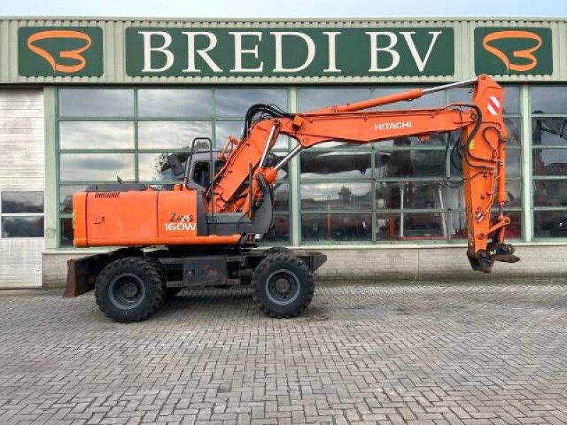 Mobilbagger des Typs Hitachi ZX 160 W, Gebrauchtmaschine in Roosendaal (Bild 2)