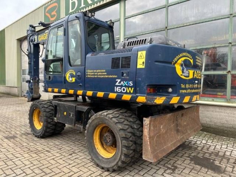 Mobilbagger van het type Hitachi ZX 160 W, Gebrauchtmaschine in Roosendaal (Foto 3)