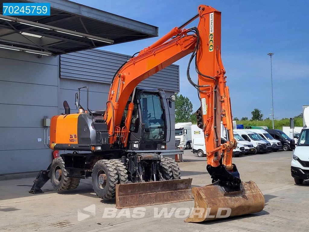 Mobilbagger of the type Hitachi ZX140 W -5B BLADE + OUTRIGGERS, Gebrauchtmaschine in Veghel (Picture 3)