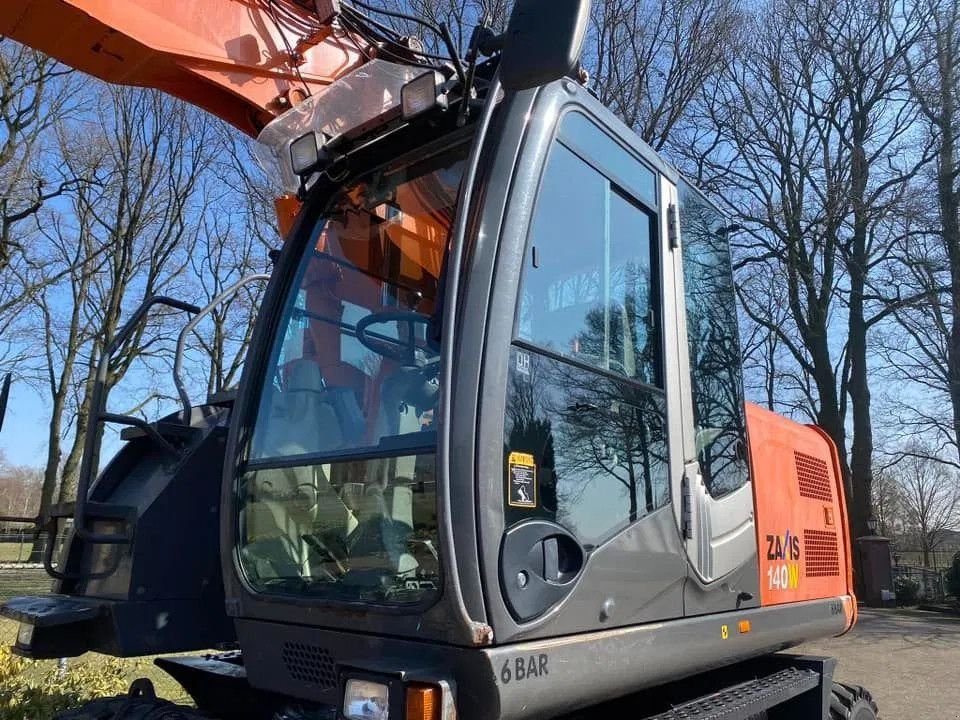 Mobilbagger du type Hitachi ZX140W-3 Mobiele kraan excavator, Gebrauchtmaschine en Harskamp (Photo 10)