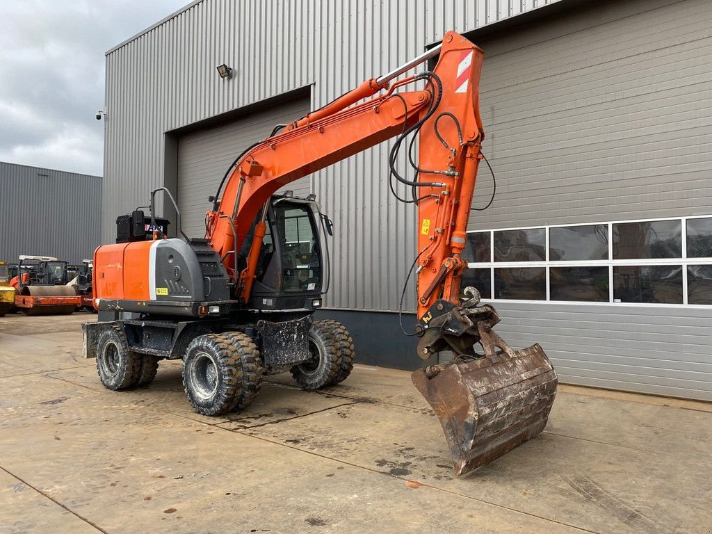 Mobilbagger des Typs Hitachi ZX140W-3, Gebrauchtmaschine in Velddriel (Bild 8)