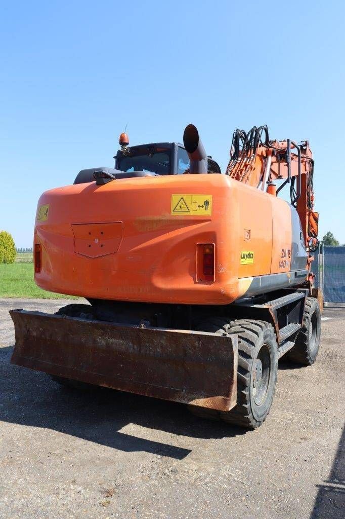 Mobilbagger du type Hitachi ZX140W-5B, Gebrauchtmaschine en Antwerpen (Photo 7)