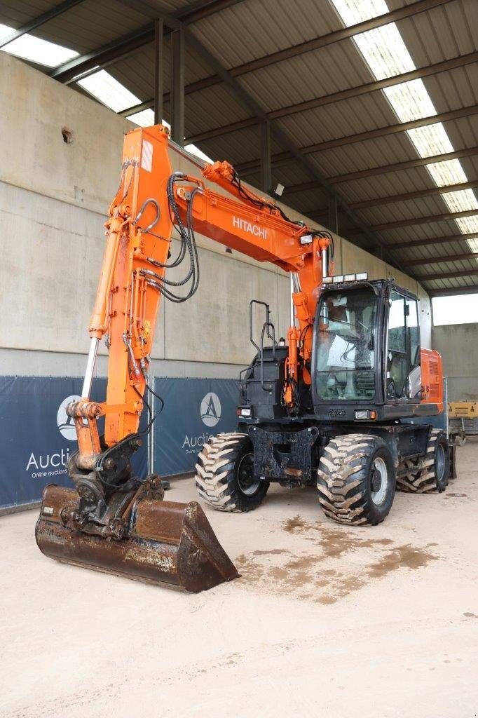 Mobilbagger du type Hitachi ZX140W-5B, Gebrauchtmaschine en Antwerpen (Photo 10)